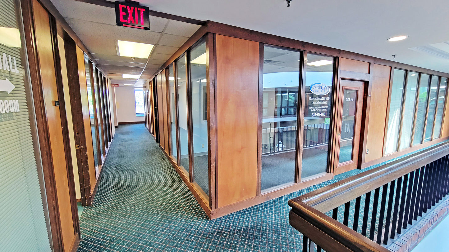 1600 Heritage Landing, St. Charles, MO 63303