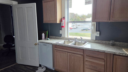 14366 Manchester Rd, Ballwin, MO 63011