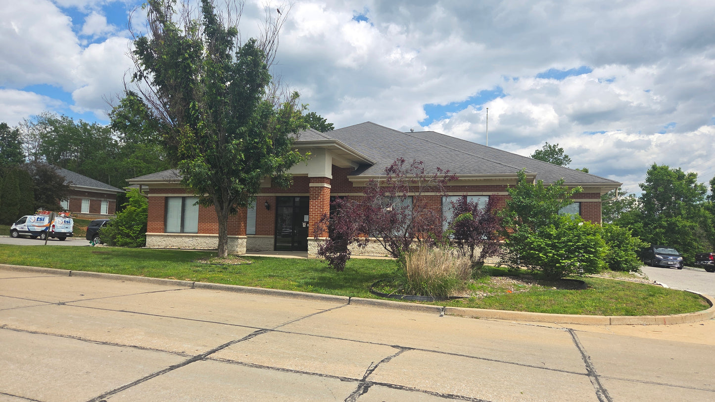 1002 Peruque Crossing Ct. - O’Fallon, MO 63366