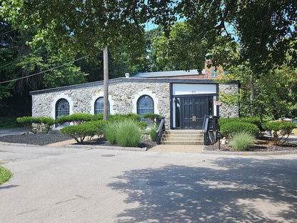 300 Water St, St. Charles, MO 63301