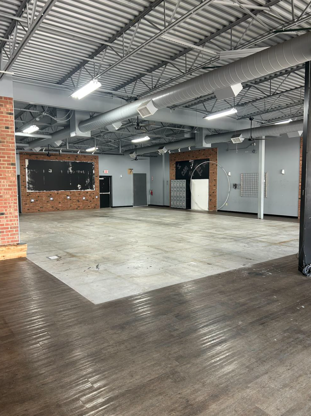 14944 Manchester Road - Ballwin, MO, 63011