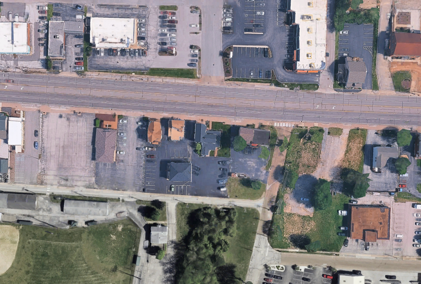 14366 Manchester Rd, Ballwin, MO 63011